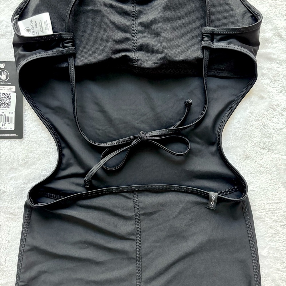 BODY GLOVE Smoothies Cadence Black One Piece Swimsuit--NWT--S - Picture 8 of 14